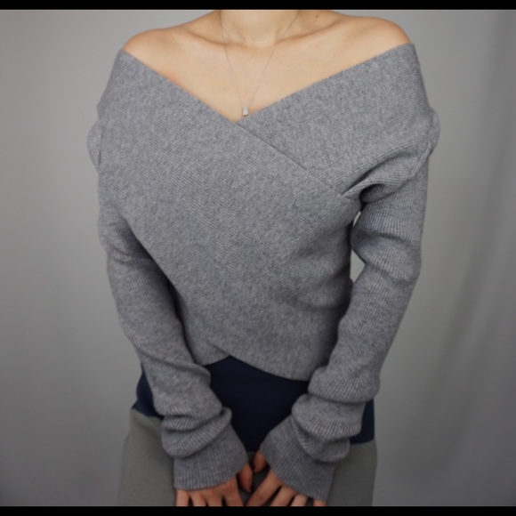 Cropped Ribbed Knit Top - Picture 3 of 7